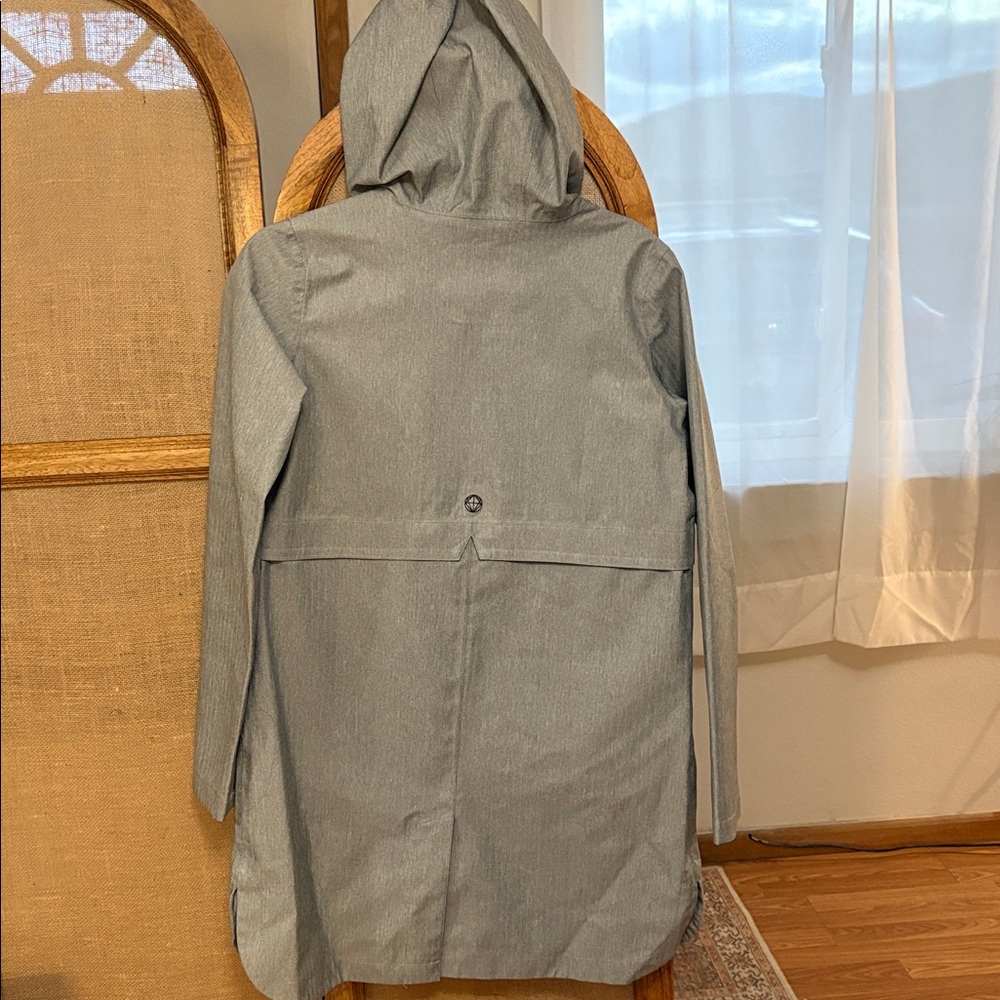 Mondetta Gray Rain Jacket With Black Accents - image 6